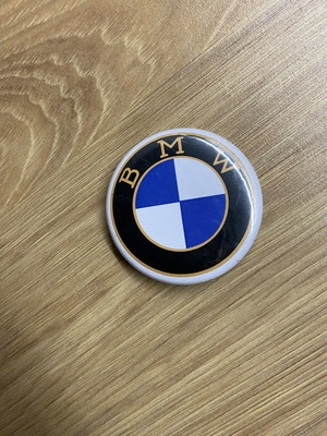 BMW vintage pin 1917 retro logo replica, like new