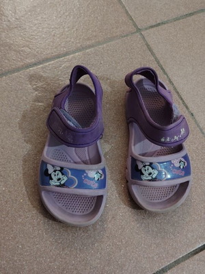 Minnie Mouse plastic sandals for girls size 26, purple