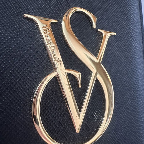 Victoria's Secret passport holder leather used, black and gold