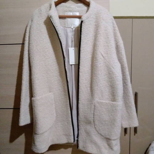 In Wear wool coat new, off white, size XL