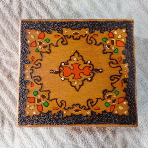 Wooden tobacco box vintage used from the 1970s with pyrography