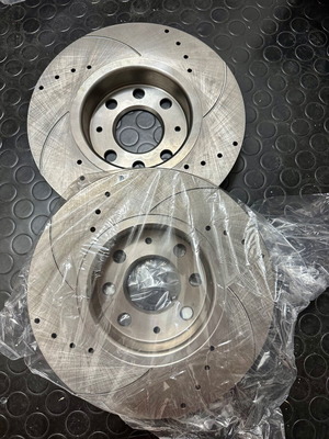 Set of 2 new Sport brake discs for Fiat Grande Punto 1.2 Opel Corsa D 1.0