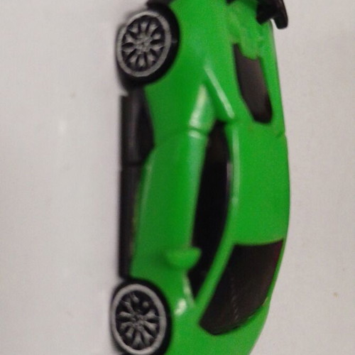 Pack of 2 small toy cars like new