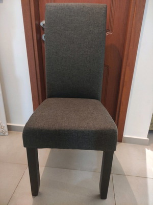 Living room chairs slightly used, pack of 4, grey with black legs