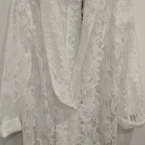 Lace jacket new, white with large lace and one button