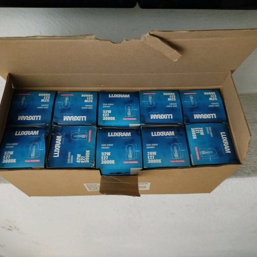 E27 52w halogen light bulbs new, pack of 10