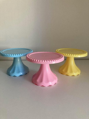 Cake stands mini vintage style pastel colors plastic like new