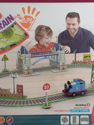 Zita toys train set like new with puzzle, bridge and station