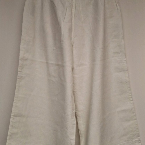 Marks & Spencer short pants like new with pockets, white multicolor