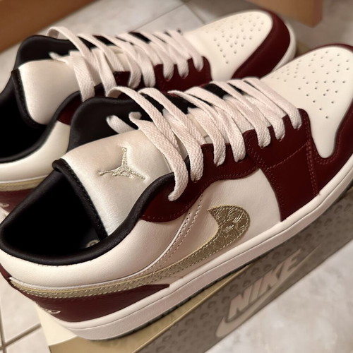 Air Jordan 1 Low SE CNY sneakers new, size 44, white