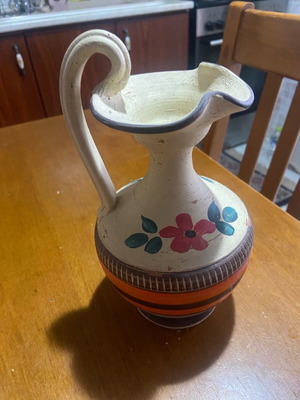 Ceramic vintage jug like new with painted flowers