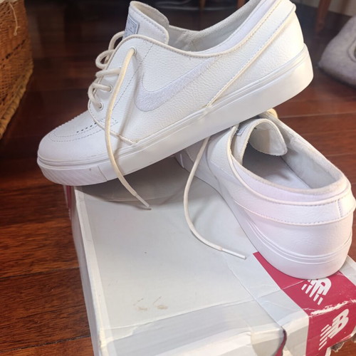 Nike leather men's white sneakers size 42