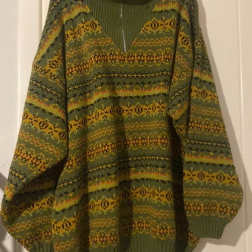 Pattern half zip pullover like new, multicolor, size L