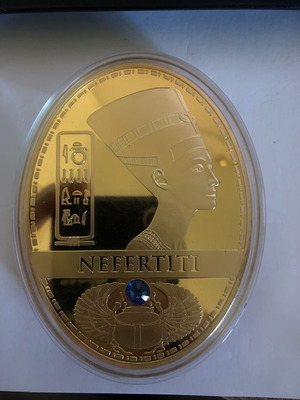 Nufertiti gold-plated collectible coin new