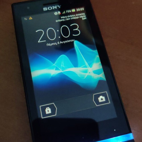 Sony Xperia U (ST25i) smartphone used, collectible model with LED lights
