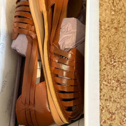 Boohoo Closed Woven Sandals New Size 37 Tan