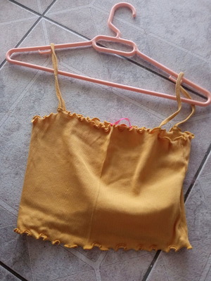 Yellow crop top Pink Woman like new, size M, summer style