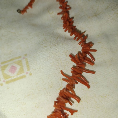Mediterranean Precious Coral Necklace like new, red