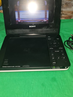 Sony DVP-FX730 CD-DVD player with 7-inch screen