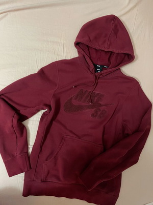 Nike SB hoodie like new, red, size S