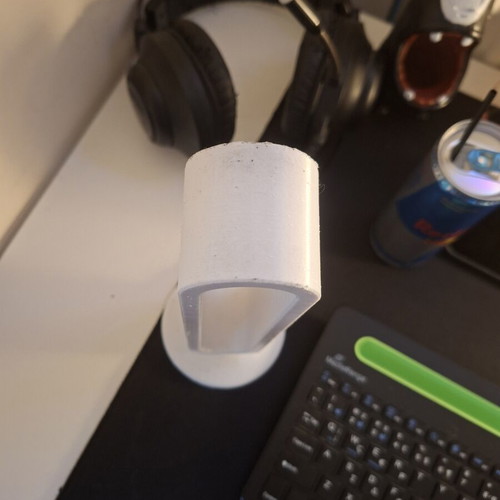 Headphone holder 3D printed with eco-friendly PLA filament like new