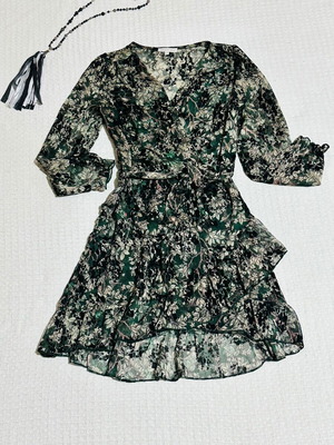 Peace N Love olive green dress like new, cotton with ruffles