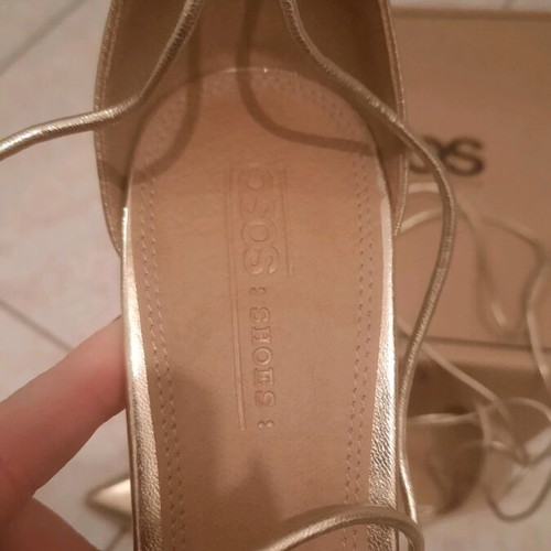 Assos shoes new, gold color, size 41