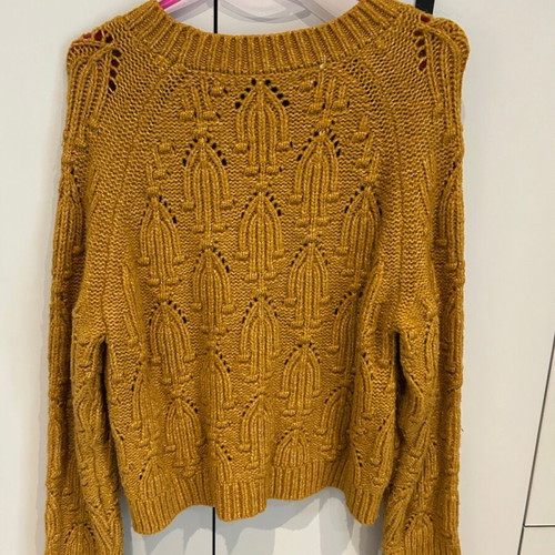 Zara sweater used, size M, yellow