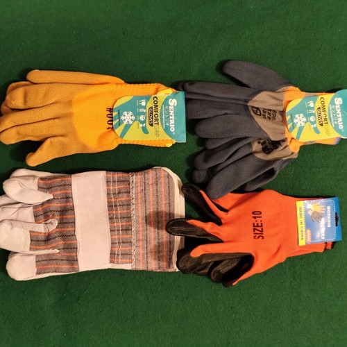 Set of 4 pairs of work and garden gloves, new, Sentrio & Working Gloves