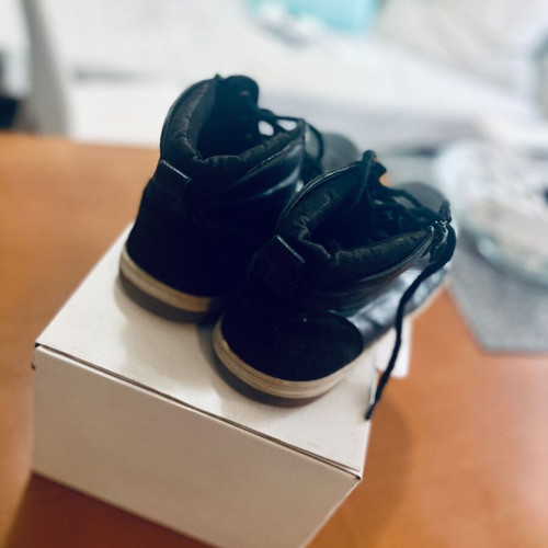 Sneaker boot leather used, size 42-43, black