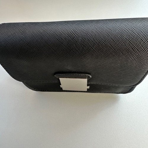 Bag crossbody black like new without strap