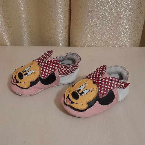Adidas leather baby shoes used No 18 Disney