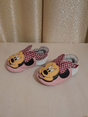 Adidas leather baby shoes used No 18 Disney