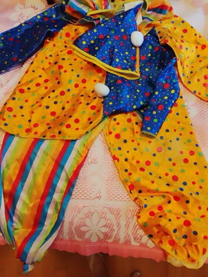 Clown costume for 6 years old used