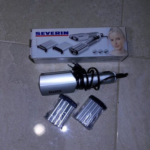 Hair styling device new with 3 different styles