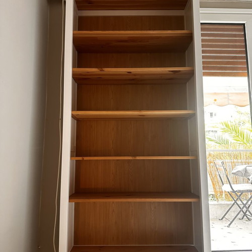Hemnes Ikea bookcase 197.7 cm height x 89.1 cm width x 0.37 m depth