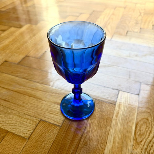 Vintage cobalt blue wine glass, 15cm