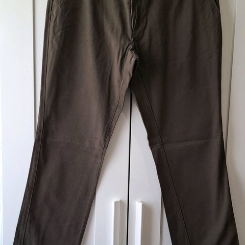 Guy Laroche men's fabric winter pants like new, dark khaki