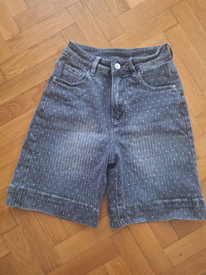 Elastic Bermuda shorts with rhinestones like new, size XS, gray