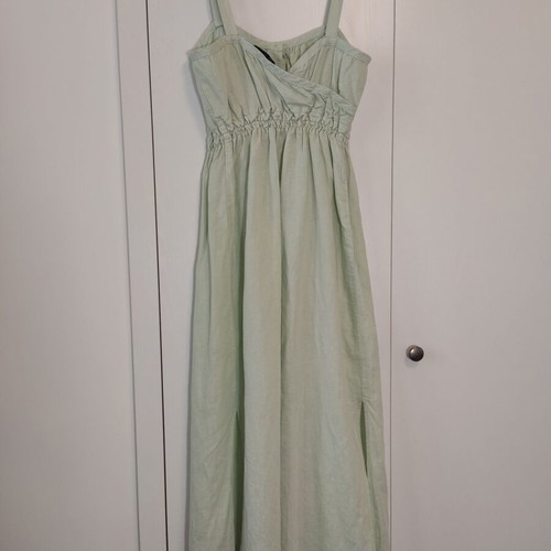 Zara linen midi dress mint green like - 25,00 - Vendora.cy Zara linen midi dress mint green like - 25,00 - Vendora.cy