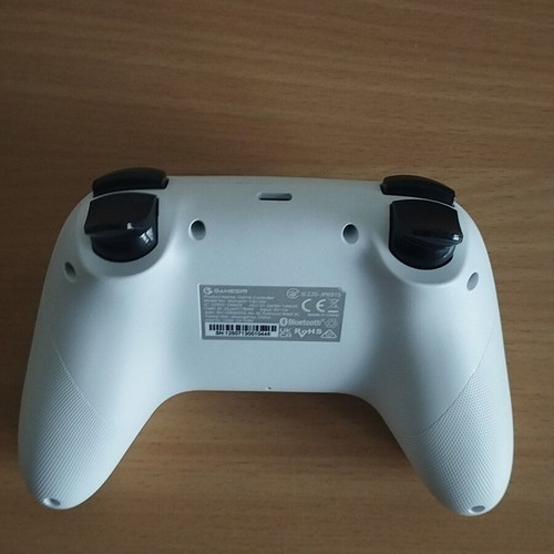 Gamesir Nova Lite wireless gamepad with Hall Effect sticks