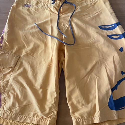 O’Neill men's swim shorts used, size M, orange