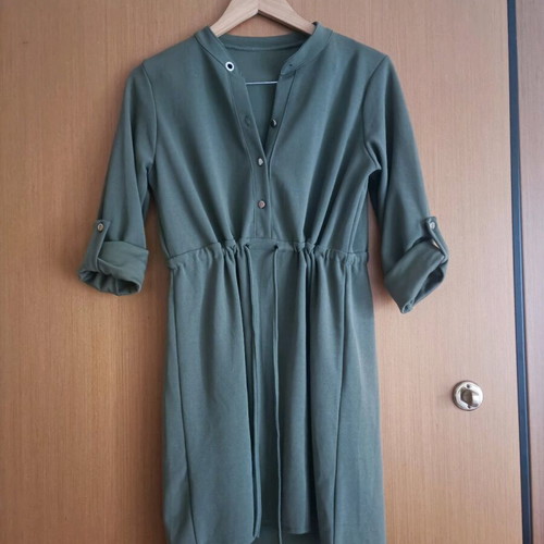 Khaki dress like new, spring style with belt, sizes S and M