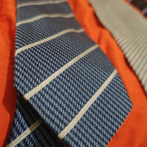 The Bostonians ties like new, multicolored