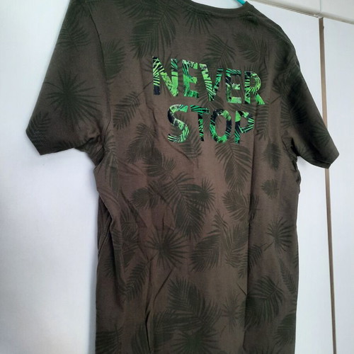 Greenwood T-Shirt with floral pattern XL like new, black and green