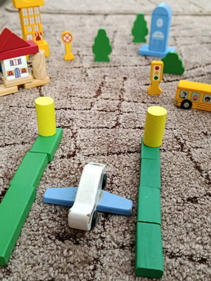 Wooden colorful blocks like new, 97-100 pieces with vehicles