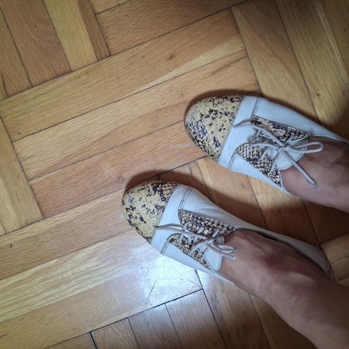 Women's leather flat shoes size 38 used, beige and brown