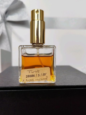 First Van Cleef & Arpels Vintage 50 ml μεταχειρισμένο Eau de Parfum