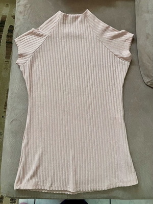Rib Top Pink Like New With High Neck And Short Sleeves