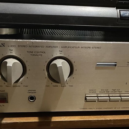 Luxman L-200 Vintage Stereo Integrated Amplifier used